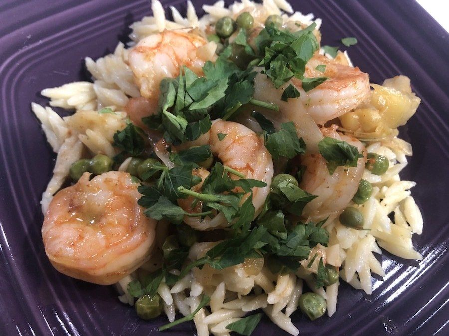 Lemon Garlic Shrimp With Peas and Artichokes